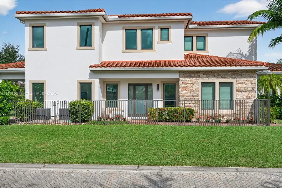 5999 E Brookfield Cir E, Hollywood, FL 33312 - Image #3