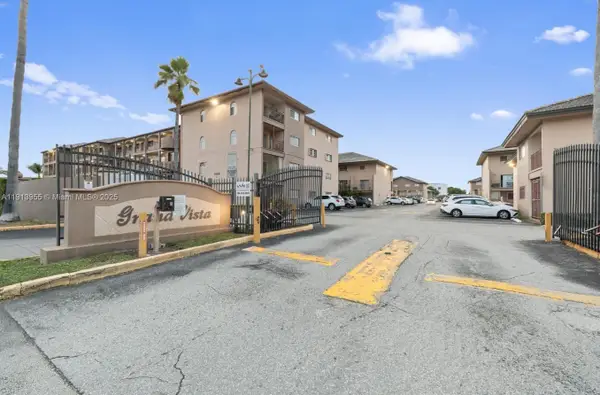 8851 NW 119th St #2103-2, Hialeah Gardens, FL 33018