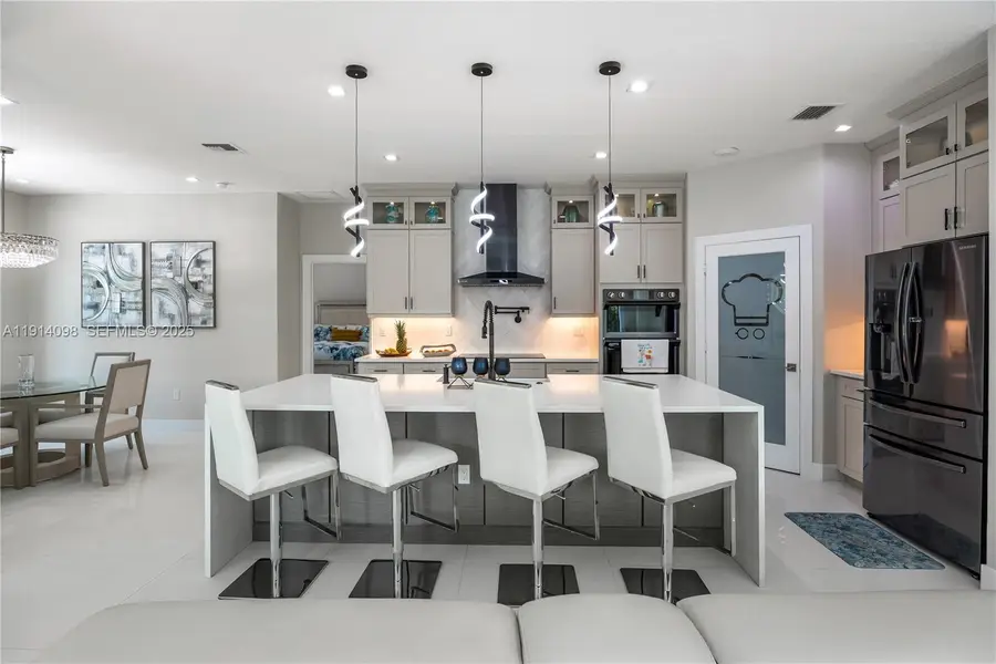 19950 SW 132nd Ct, Miami, FL 33177 - Image #2