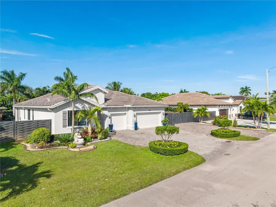 19950 SW 132nd Ct, Miami, FL 33177 - Image #3