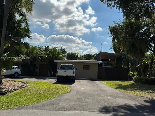 10440 SW 110th St, Miami, FL 33176