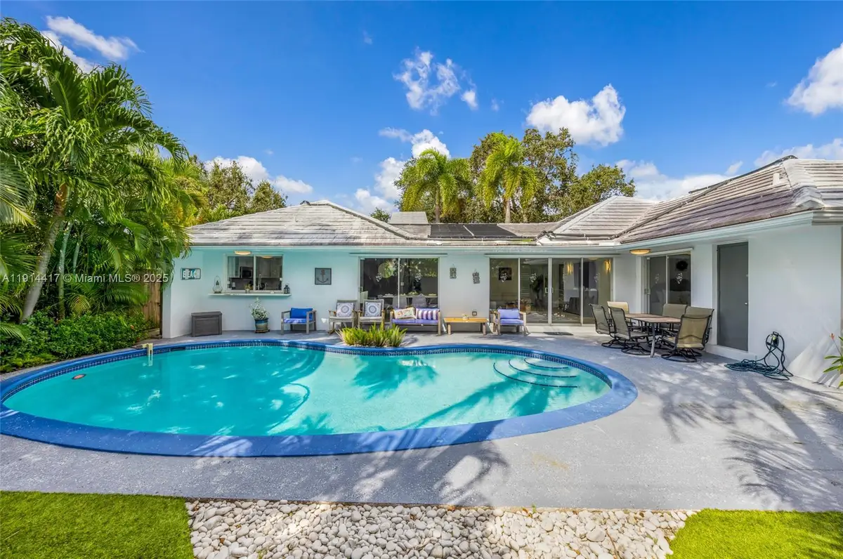 2132 NE 63rd Ct, Fort Lauderdale, FL 33308 - Image #1