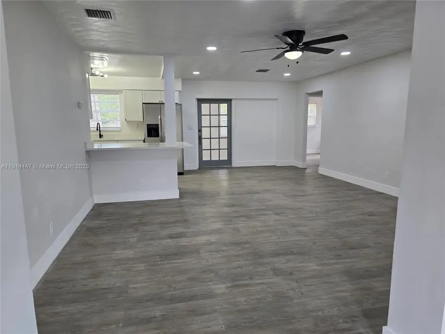 3801 NW 8th Ct, Lauderhill, FL 33311 - Image #2