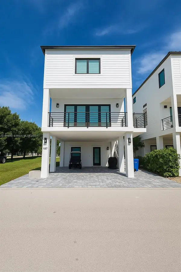 94825 Overseas Hwy #187, Key Largo, FL 33037