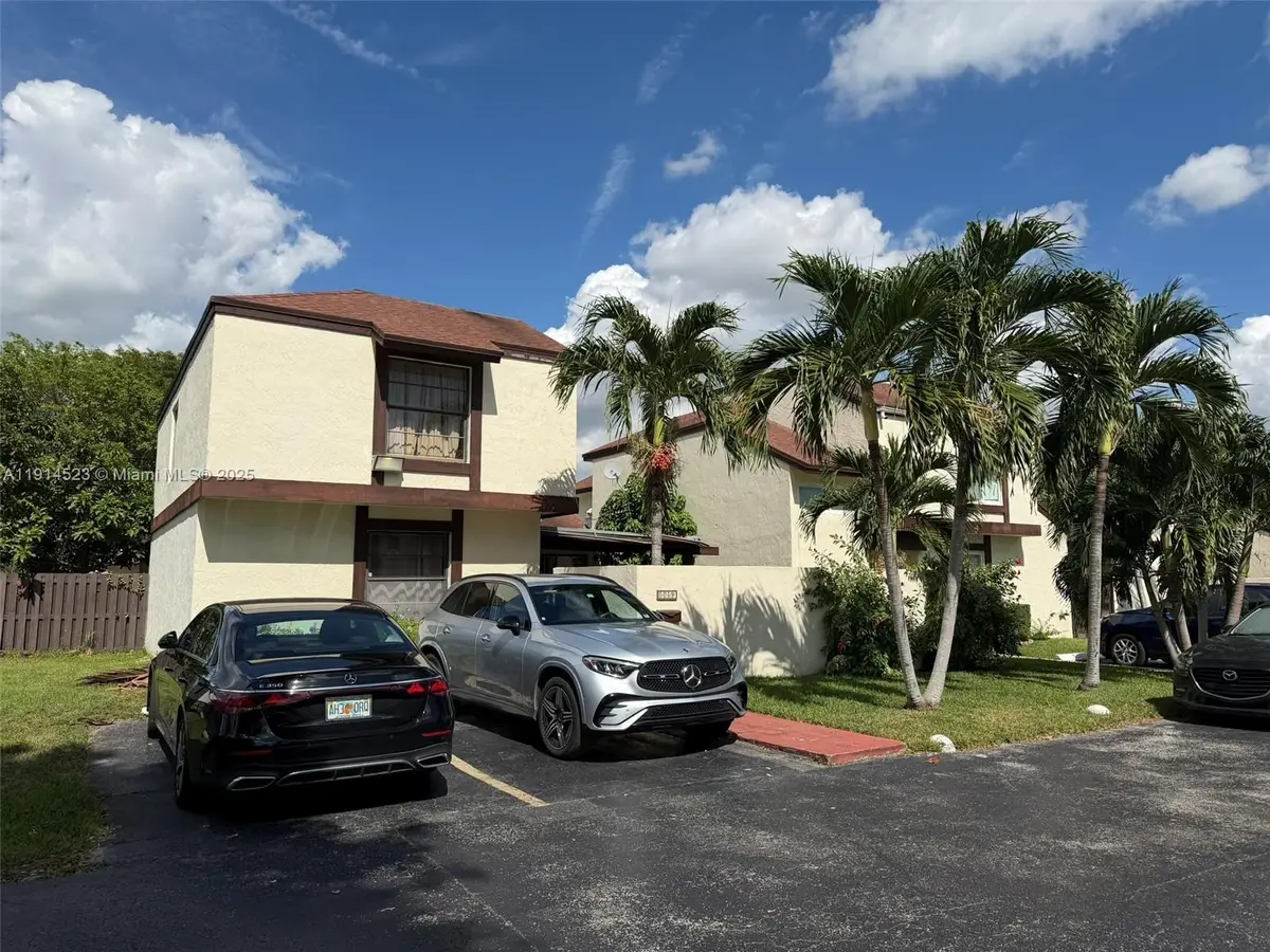 10053 NW 4th Ln #10053, Miami, FL 33172 - Image #1