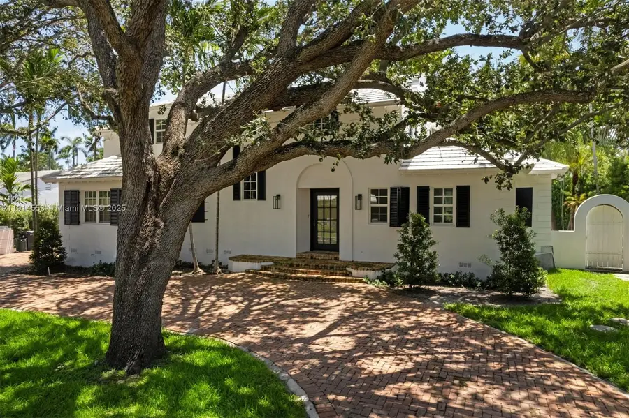 6675 Roxbury Ln, Miami Beach, FL 33141 - Image #2