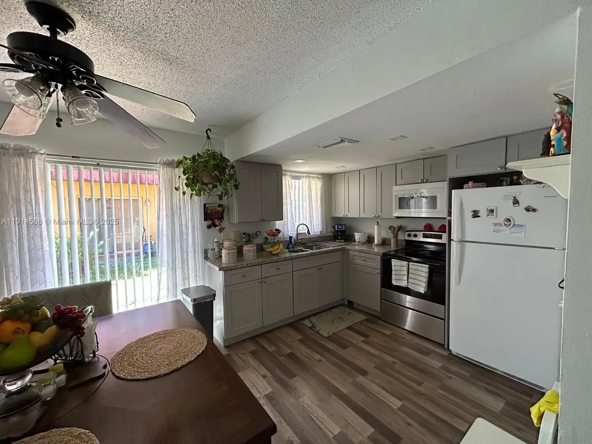 2602 NW 52nd Ave #B15, Lauderhill, FL 33313 - Image #1