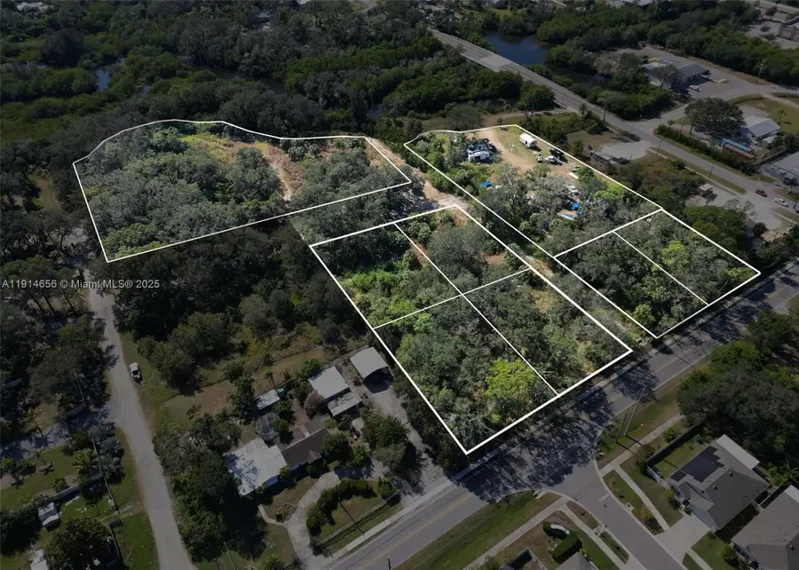 301 E Shell Point Road, Ruskin, FL 33570 - Image #3