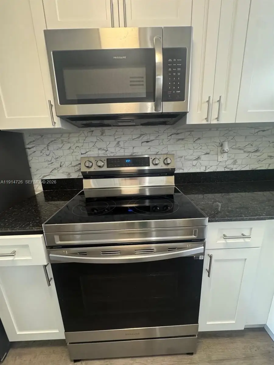 8600 Sunrise Lakes Blvd #303, Sunrise, FL 33322 - Image #2