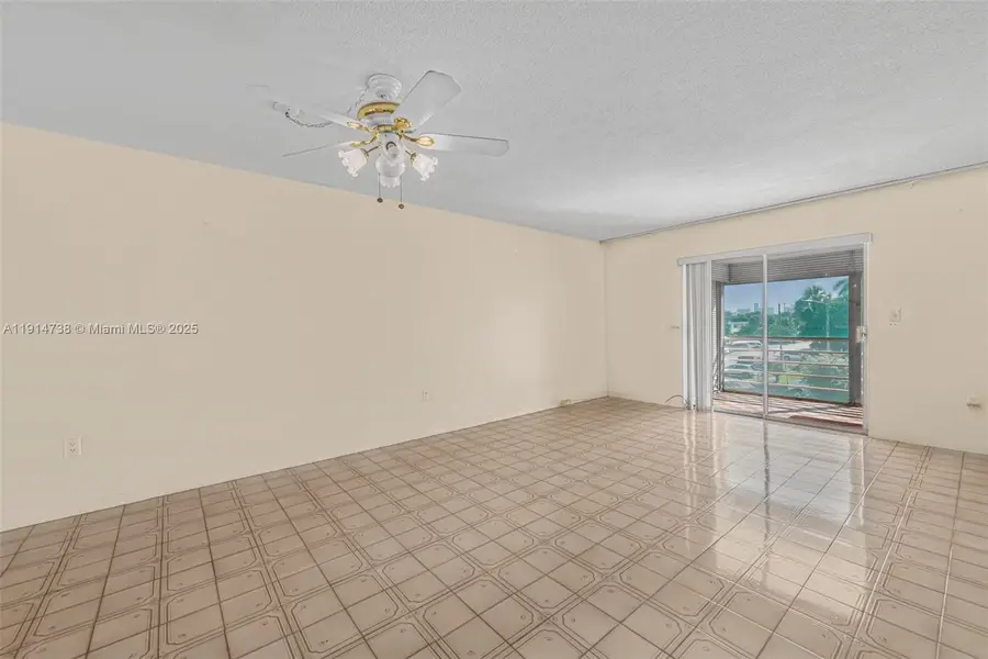 17000 NE 14th Ave #301, North Miami Beach, FL 33162 - Image #3