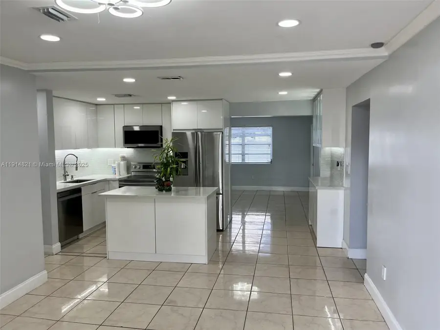 4010 SW 112th Ave, Miami, FL 33165 - Image #2