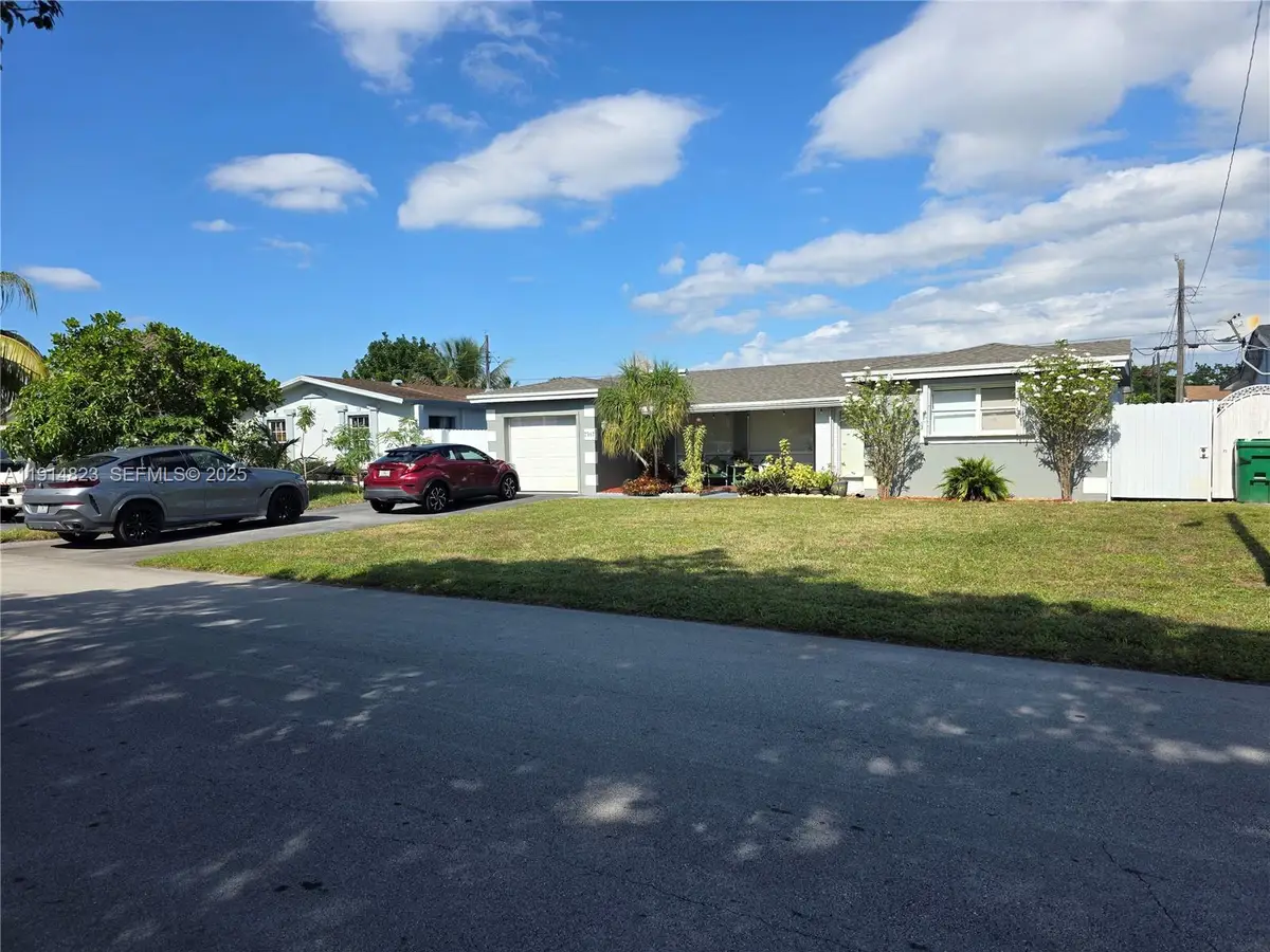 7917 Tropicana St, Miramar, FL 33023 - Image #1