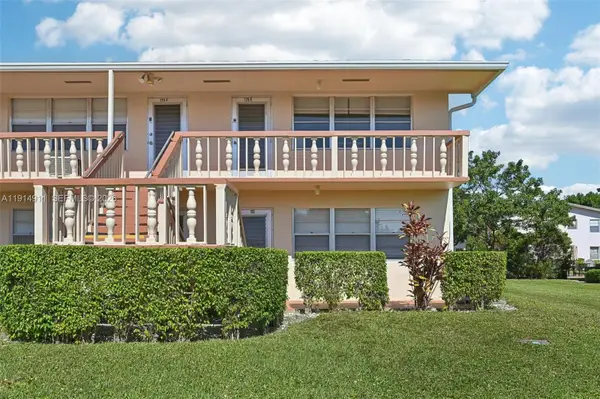 126 Canterbury E #126, West Palm Beach, FL 33417