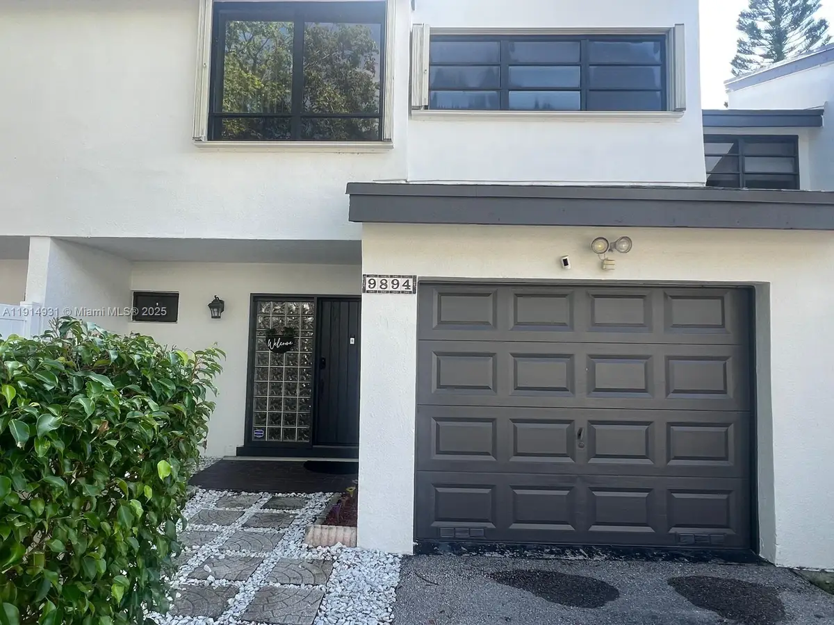 9894 Fairway Cove Ln, Plantation, FL 33324 - Image #1