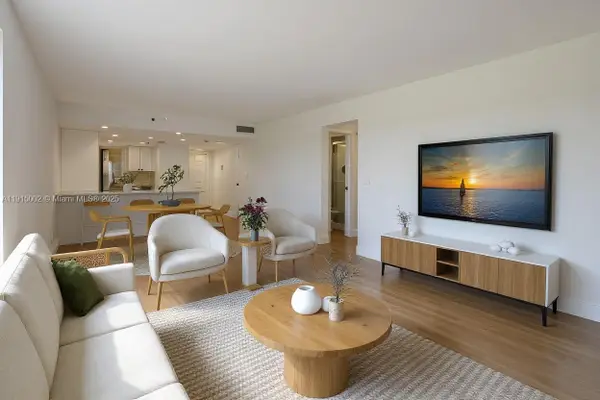 3300 W Rolling Hills Cir #701, Davie, FL 33328