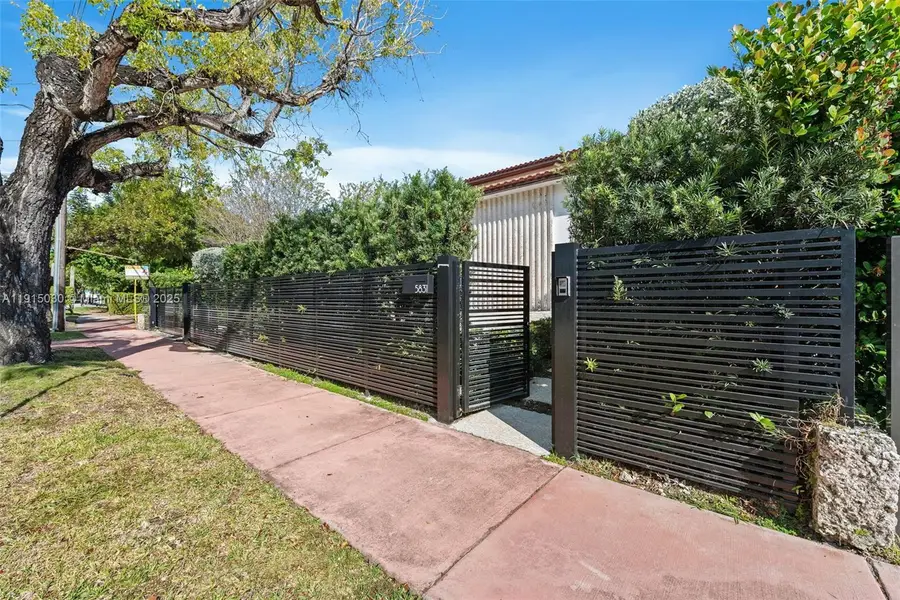 5831 Alton Rd, Miami Beach, FL 33140 - Image #3