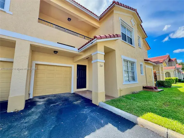 704 Belmont Ln #704, North Lauderdale, FL 33068