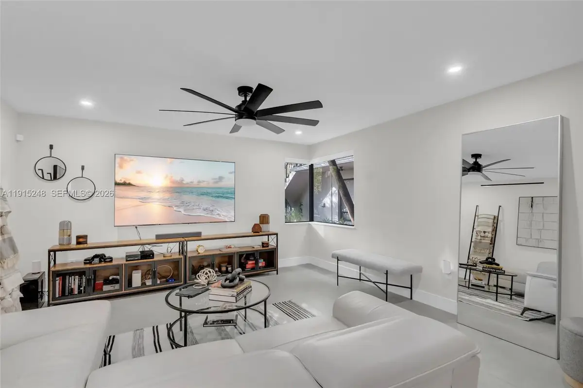 400 Valencia Ave #3, Coral Gables, FL 33134 - Image #1