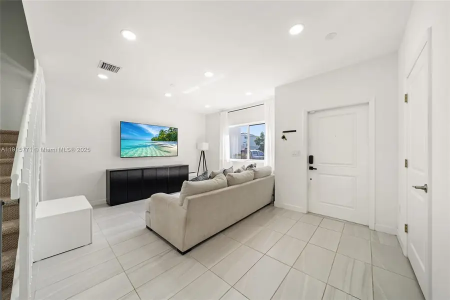 1246 NW 4th Ln, Florida City, FL 33034 - Image #3