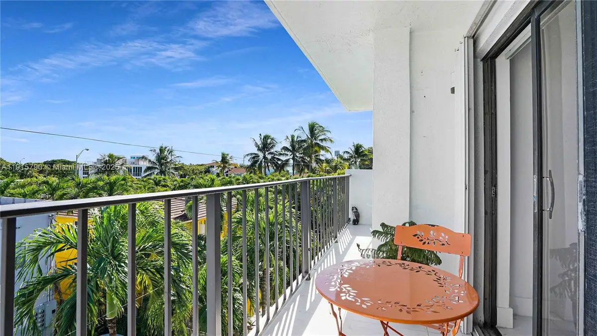 8255 Abbott Ave #403, Miami Beach, FL 33141 - Image #1