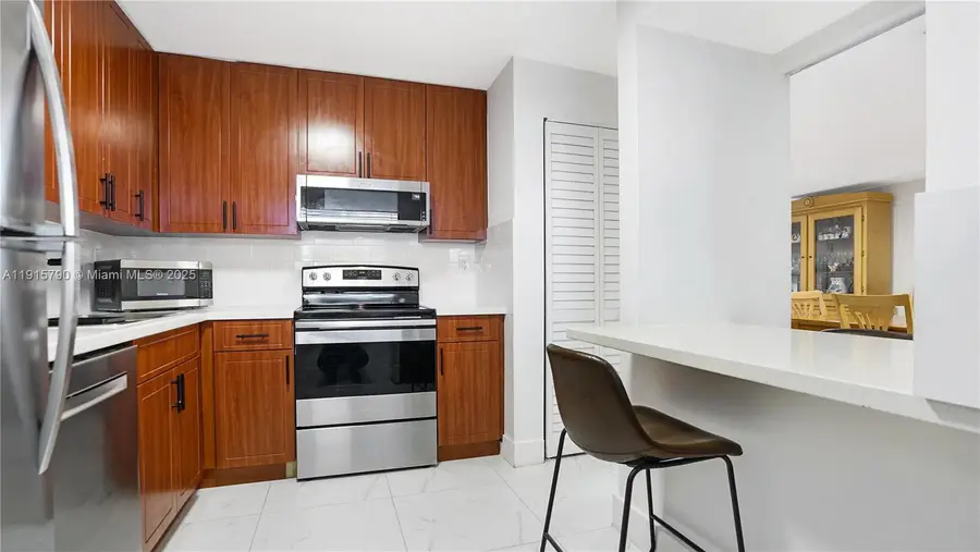 8255 Abbott Ave #403, Miami Beach, FL 33141 - Image #3