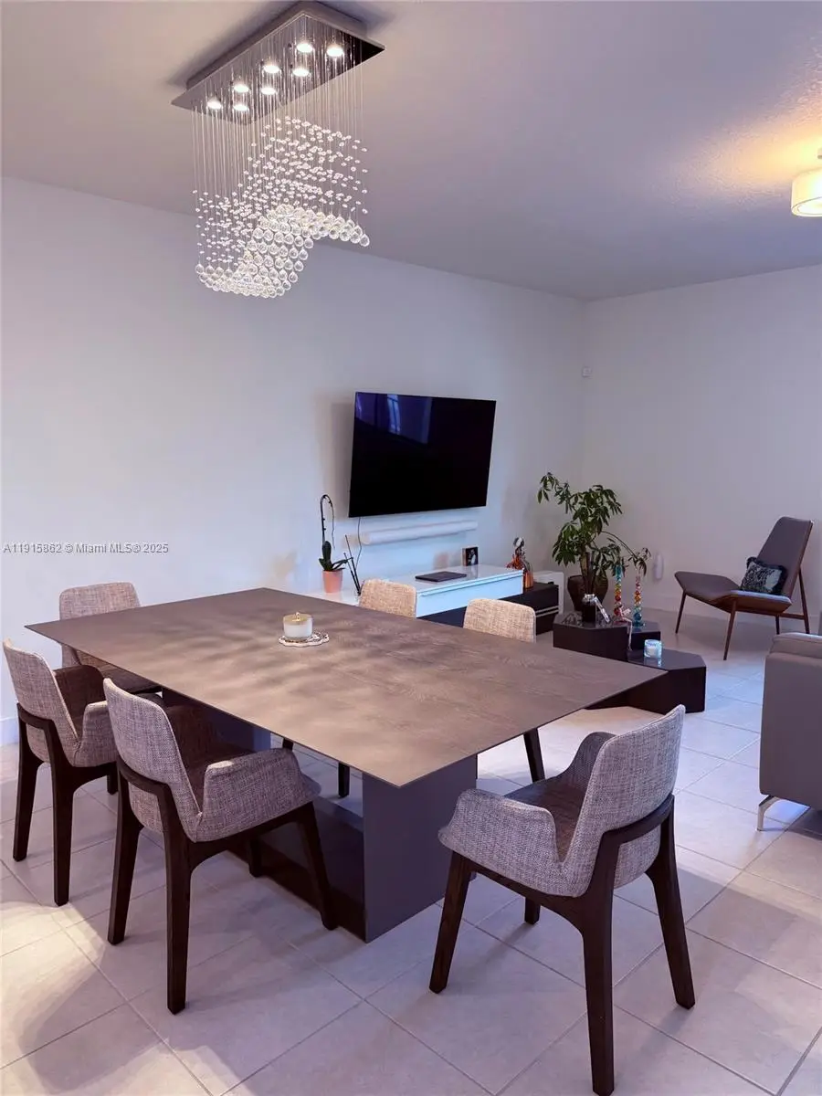 4624 NW 83rd Ave, Doral, FL 33166 - Image #2