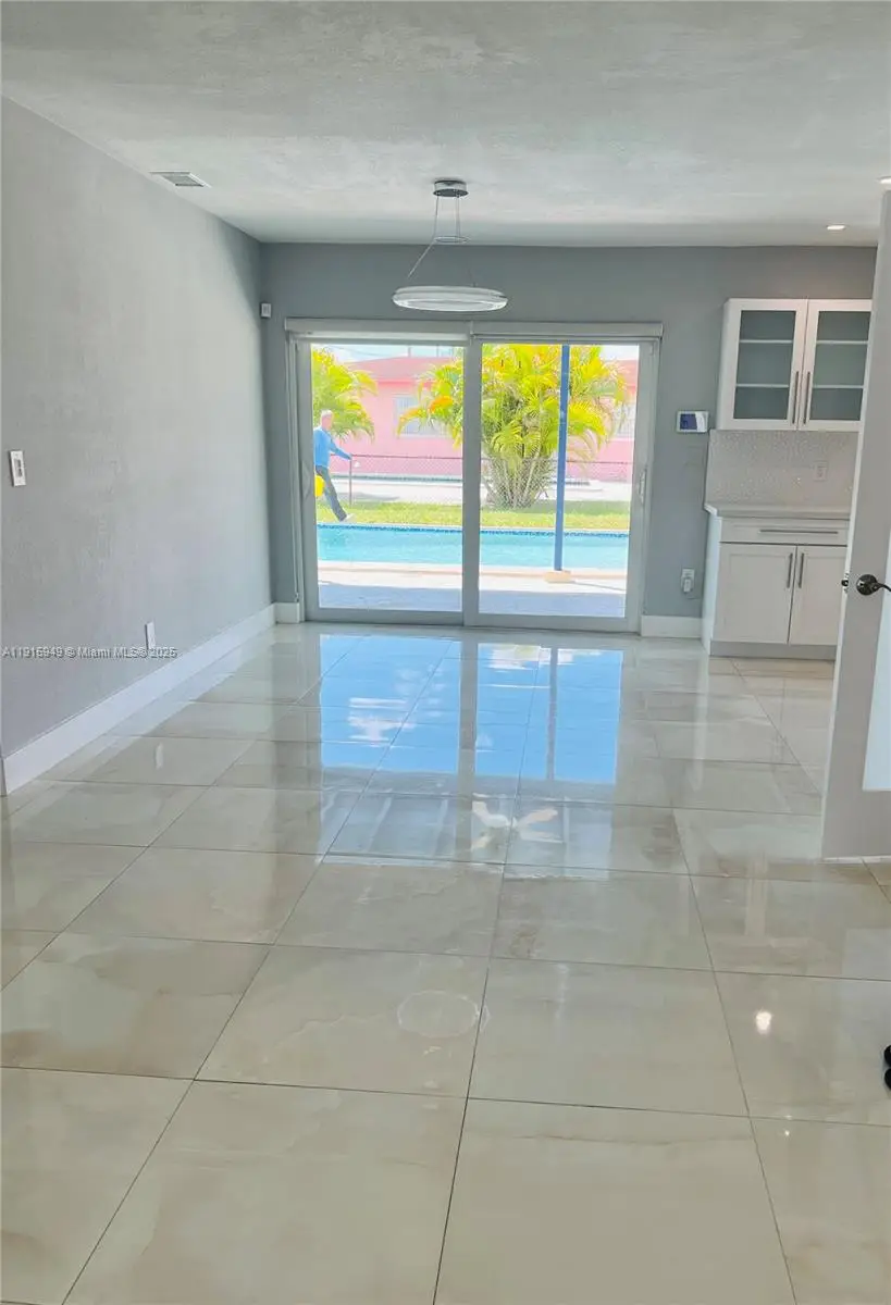 8700 SW 42nd Ter, Miami, FL 33165 - Image #3