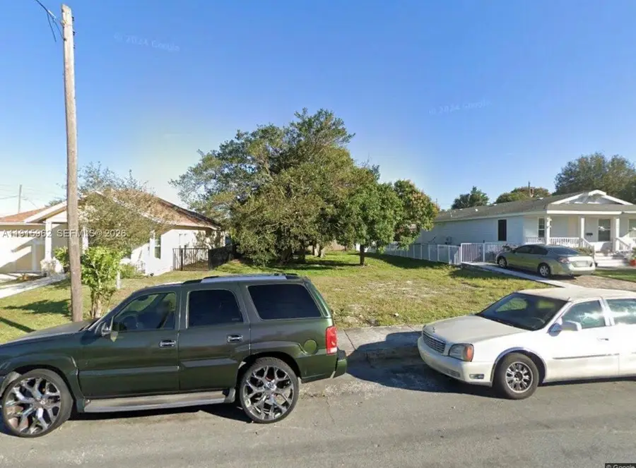 913 14th St, West Palm Beach, FL 33401 - #2