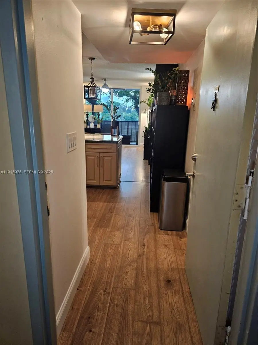 1800 N Andrews Ave #2H, Fort Lauderdale, FL 33311 - Image #2