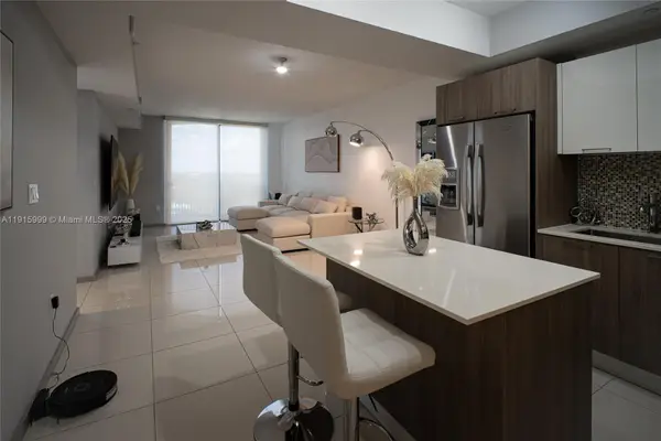 5300 Paseo Blvd #812, Doral, FL 33166