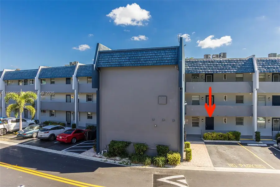 7887 Golf Cir Dr #106, Margate, FL 33063 - Image #2