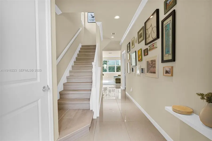 3936 Mahogany Ln, Hollywood, FL 33021 - Image #3