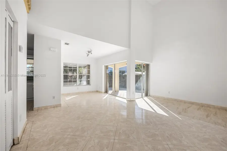 9162 SW 213th Ln, Cutler Bay, FL 33189 - Image #3