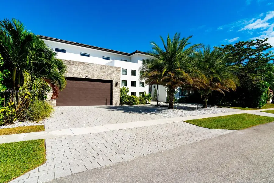 10151 SW 3rd St, Plantation, FL 33324 - Image #3