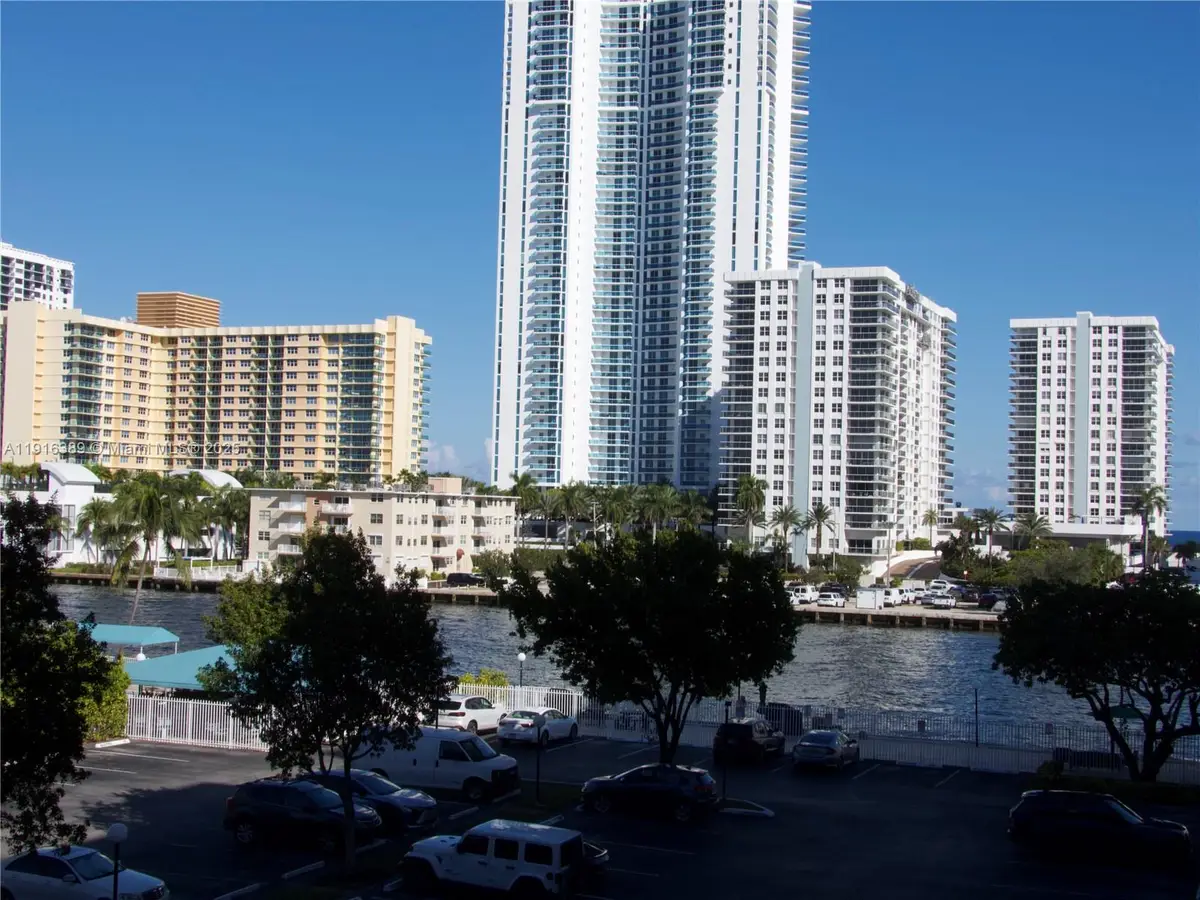 800 Parkview Dr #402, Hallandale Beach, FL 33009 - Image #1