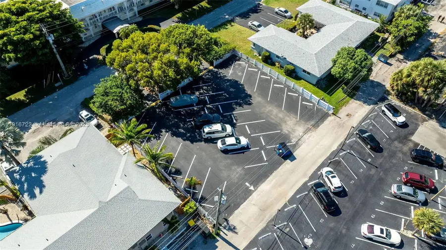 2866 NE 30th St, Fort Lauderdale, FL 33306 - Image #2