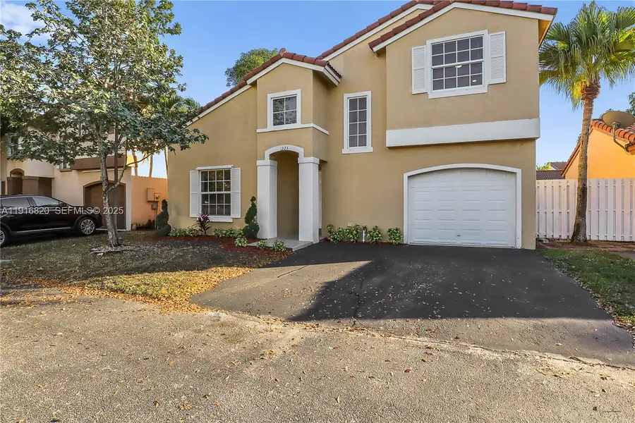1223 NW 125th Ter, Sunrise, FL 33323 - Image #2