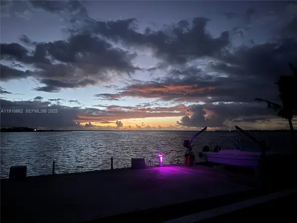 1733 Sunrise Dr, Big Pine, FL 33043