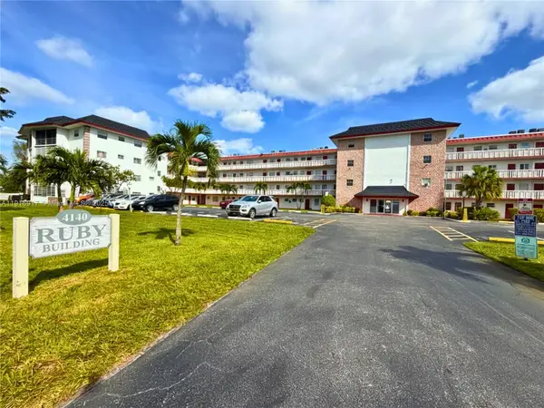 4140 NW 44th Ave #113, Lauderdale Lakes, FL 33319