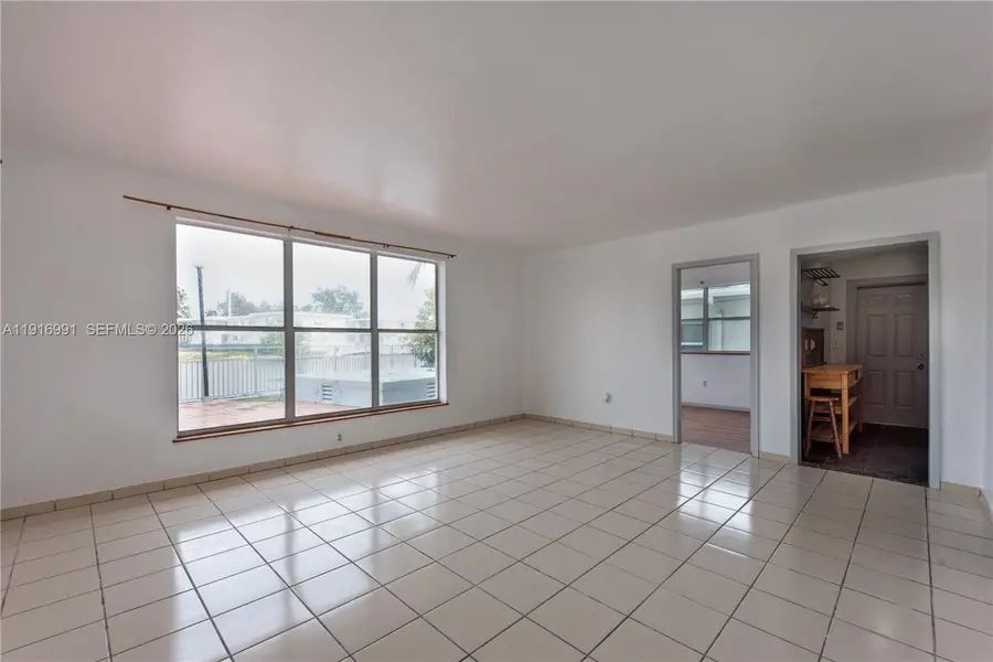1255 Marseille Dr #125, Miami Beach, FL 33141 - Image #3