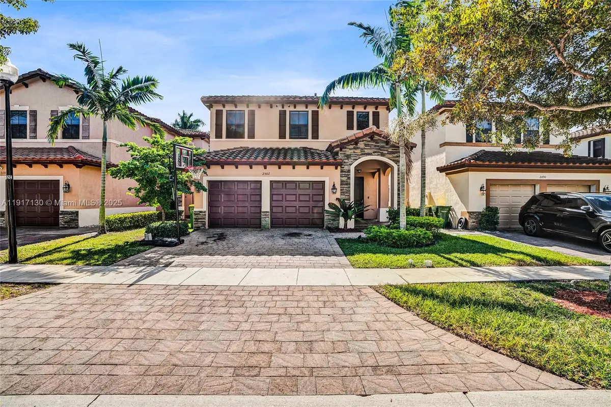 2502 NE 1st St, Homestead, FL 33033 - Image #1