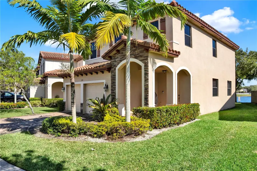 217 NE 23rd Ter, Homestead, FL 33033 - Image #3