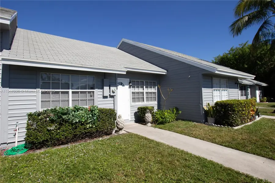 7131 Tam Oshanter Blvd, North Lauderdale, FL 33068 - Image #3