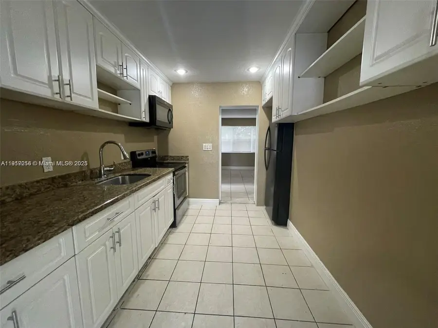 1472 NE 25th Ct, Pompano Beach, FL 33064 - Image #2