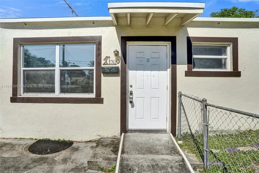 1310 N 24th Ave, Hollywood, FL 33020 - Image #2