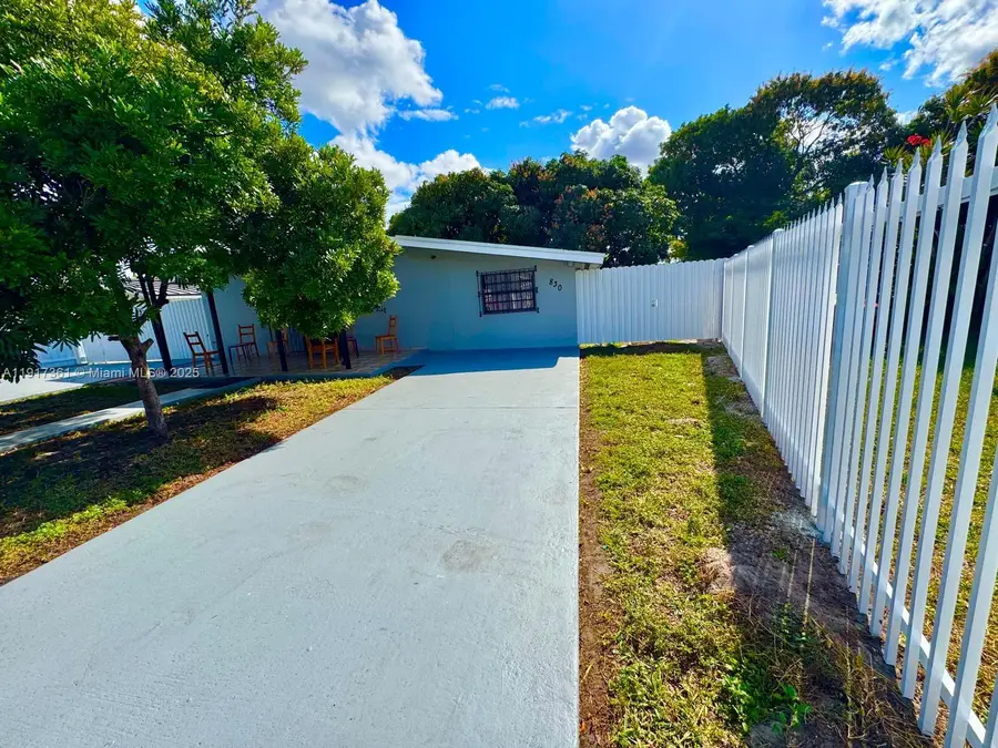830 SE 7th Pl, Hialeah, FL 33010 - Image #3