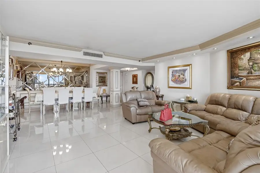 1000 W Island Blvd #602, Aventura, FL 33160 - Image #3