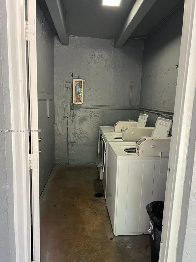 3265 Griffin Rd #101, Dania Beach, FL 33312 - Image #2