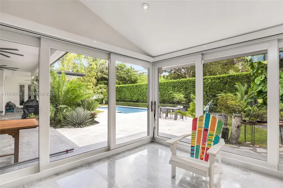 259 E Shore Dr, Miami, FL 33133 - Image #2