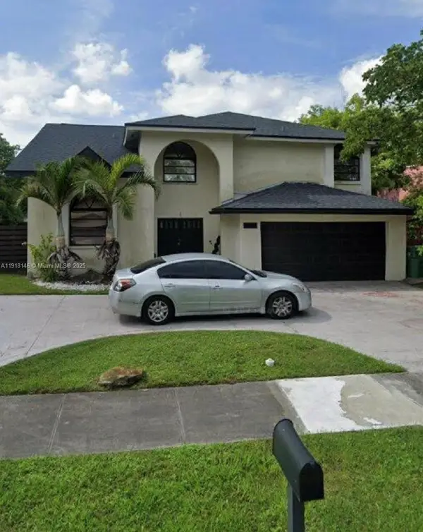 242 NE 199th Ter, Aventura, FL 33179